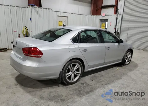 2015 Volkswagen Passat Se из США, поврежденный, VIN 1VWBV7A36FC068397